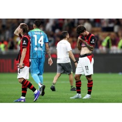 AC Milanin on keskityttävä nuorten, lahjakkaiden pelaajien hankkimiseen AC Milanin on keskityttävä nuorten, lahjakkaiden pelaajien hankkimiseen